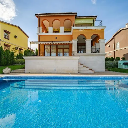 וילה At Lighthouse Golf By Parnas Estate