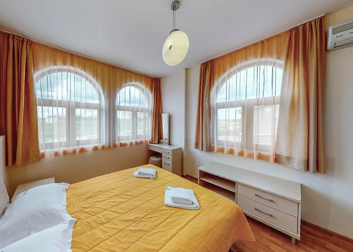 Villa At Lighthouse Golf By Parnas Estate