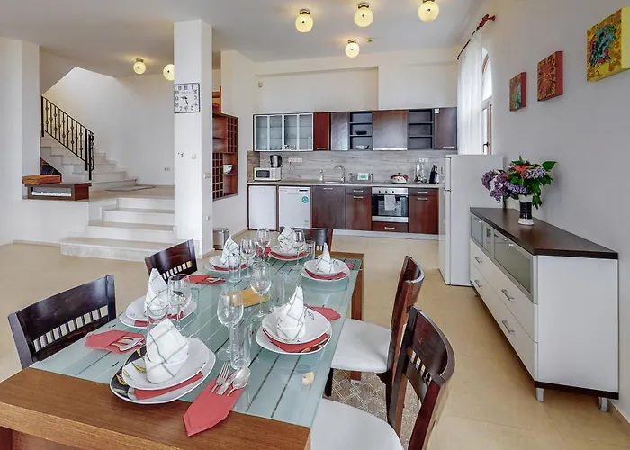 At Lighthouse Golf By Parnas Estate * בלצ'יק